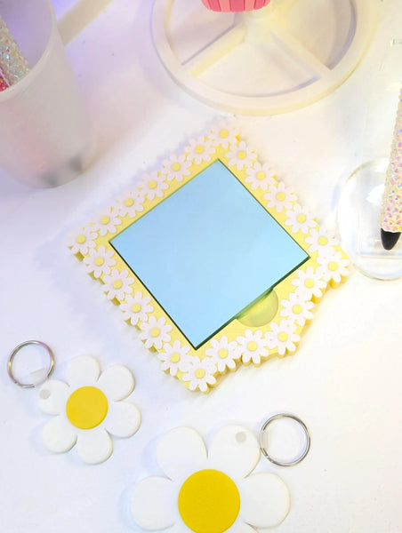Sticky Note Holder - Daisies
